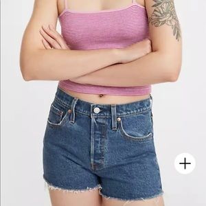 Levi’s 501® ORIGINAL HIGH RISE WOMEN'S SHORTS in medium wash